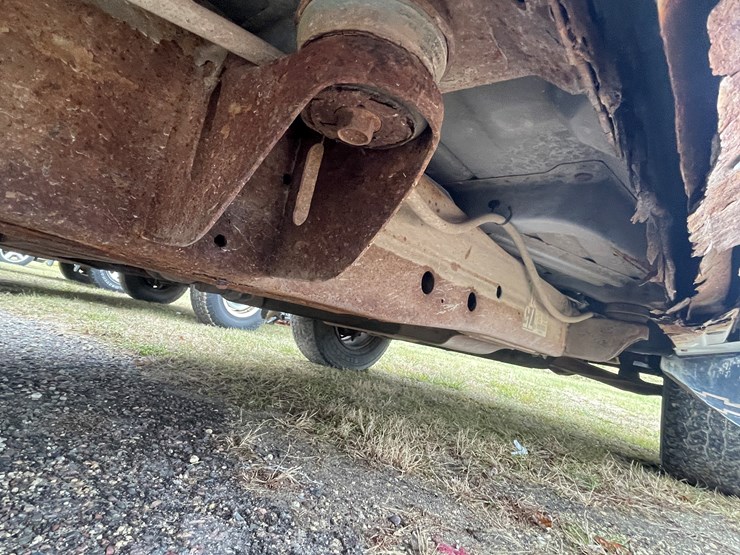 2010-chevrolet-1500-image-12