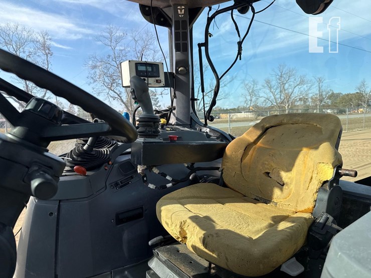 new-holland-ts115a-image-18