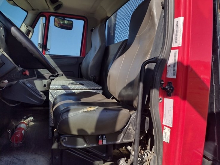 international-durastar-4400-image-15