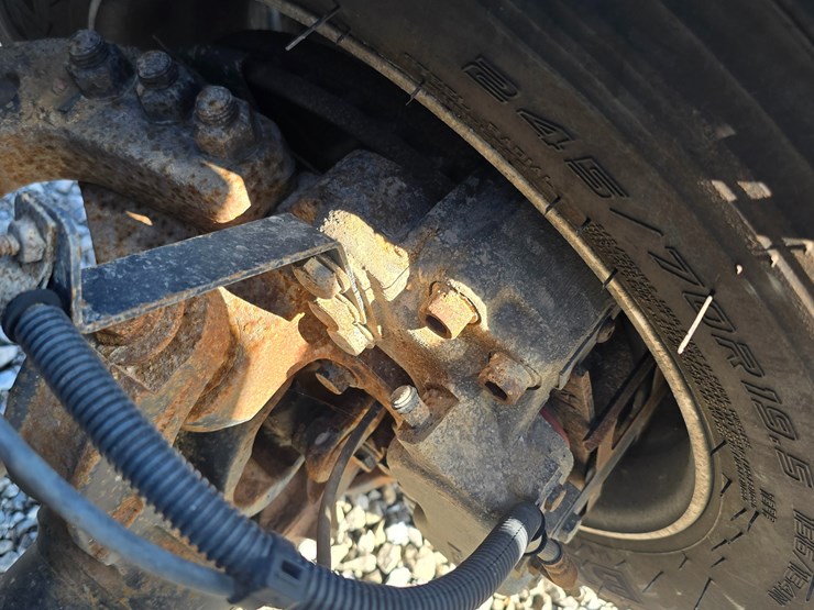 chevrolet-silverado-5500hd-image-52