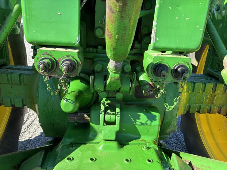 john-deere-4020-image-22