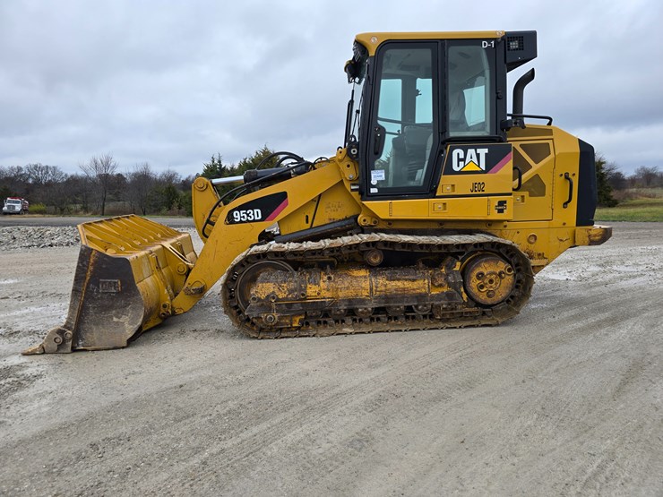 caterpillar-953d-image-11