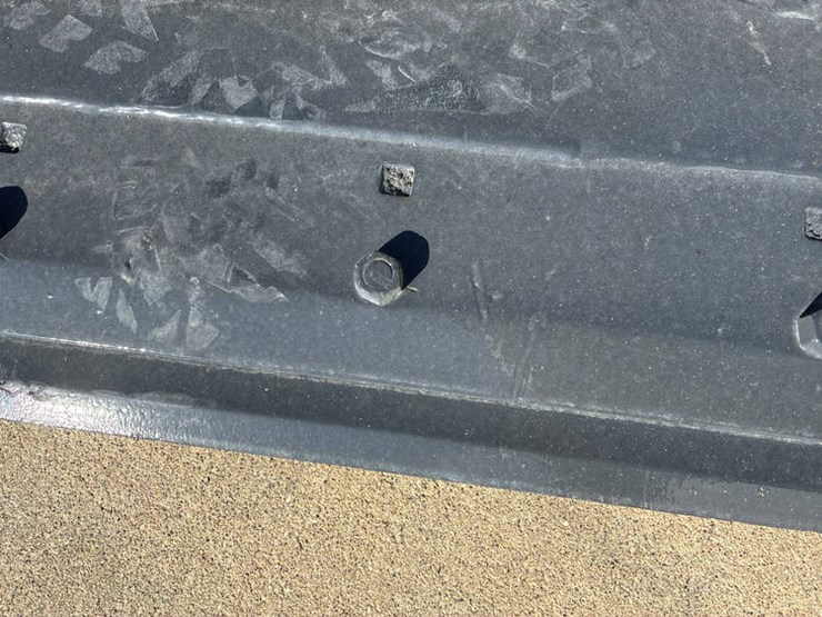 new-holland-c334-image-13