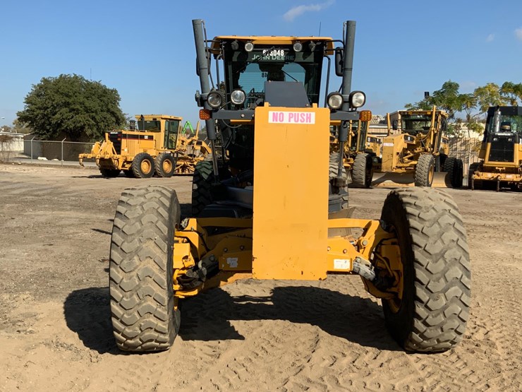 2015-deere-672g-image-2