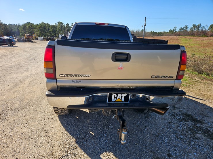chevrolet-silverado-2500-image-12