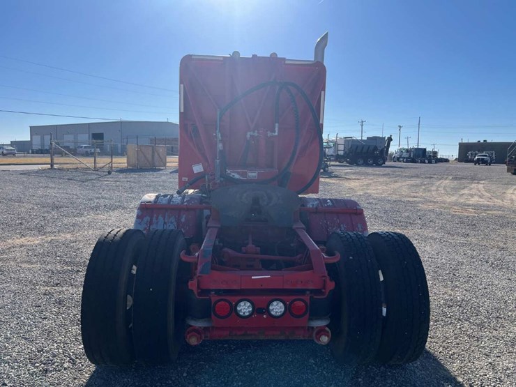 2010-kenworth-t800-image-6