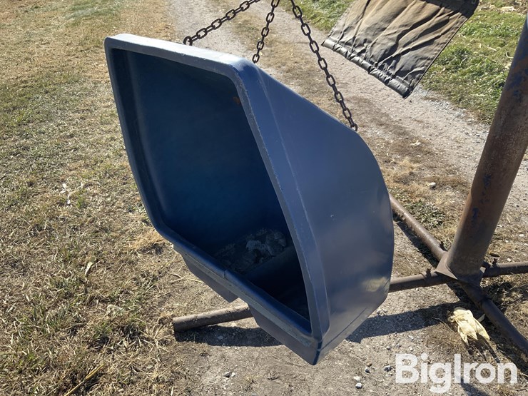 lewis-cattle-oiler-image-14