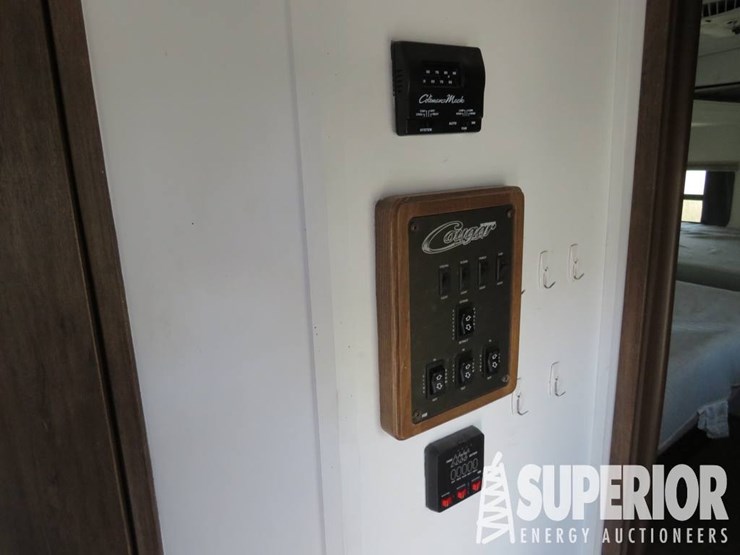 (x)-(5-80)-2016-keystone-cougar-x-lite-33res-33'l...-image-11