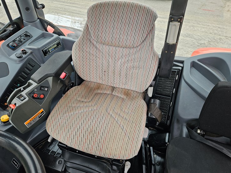 2020-kubota-m6-131-image-18