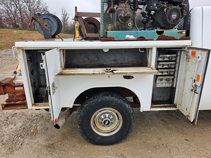 chevrolet-silverado-2500-image-63