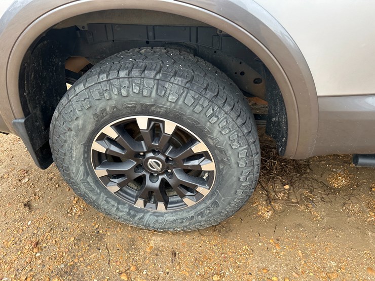 2019-nissan-titan-image-12