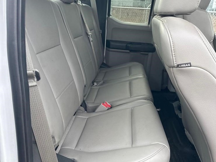 2017-ford-f350-xl-image-15