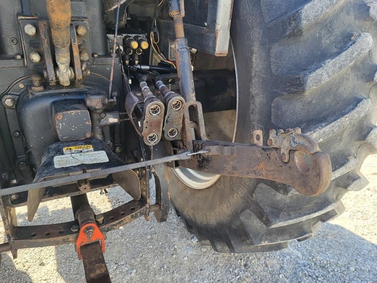 white-2-105-image-31