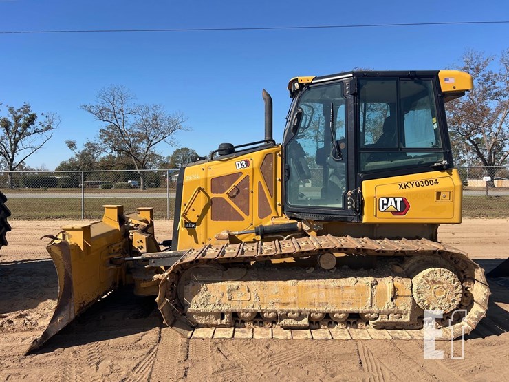 2022-caterpillar-d3-lgp-image-1