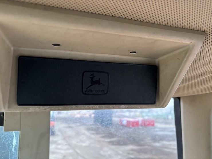 john-deere-6410-image-40