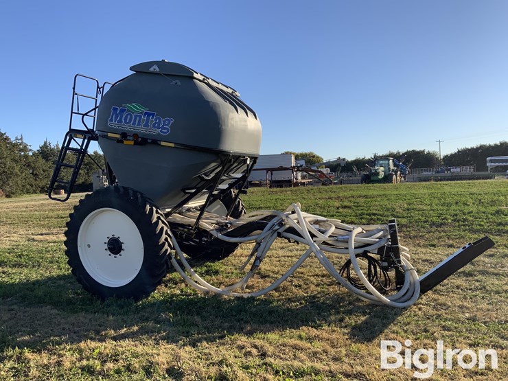 2022-montag-gen1-12r9t-9-ton-dry-fertilizer-cart-image-4