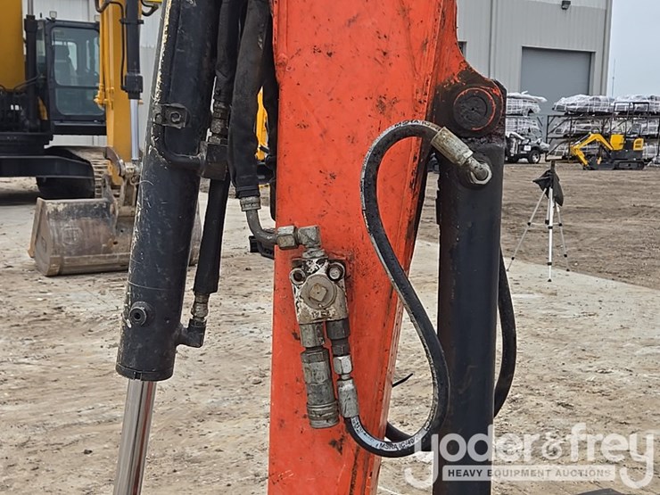 2017-kubota-u35-4-image-41