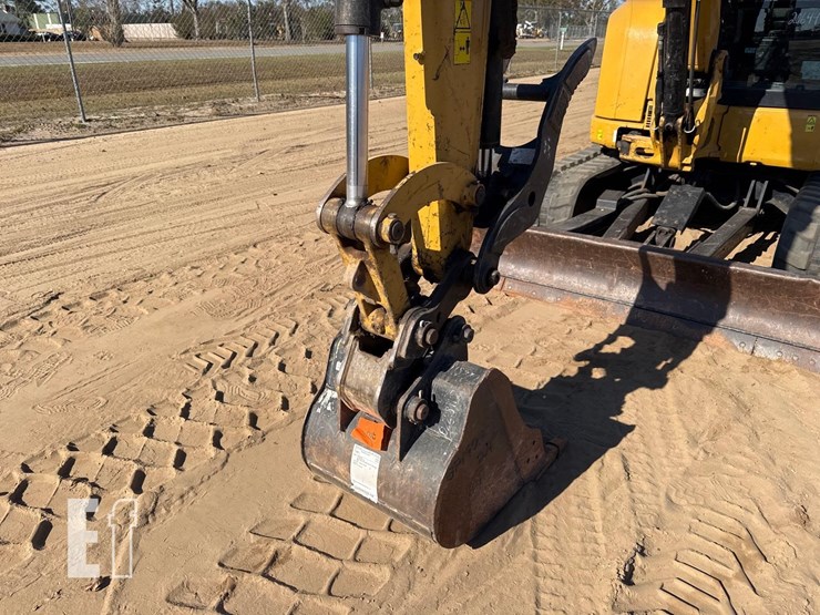 2019-caterpillar-305.5e2-cr-image-20