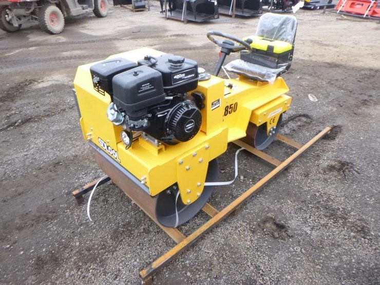 sdlool-sl850-tandem-vibratory-roller-image-1