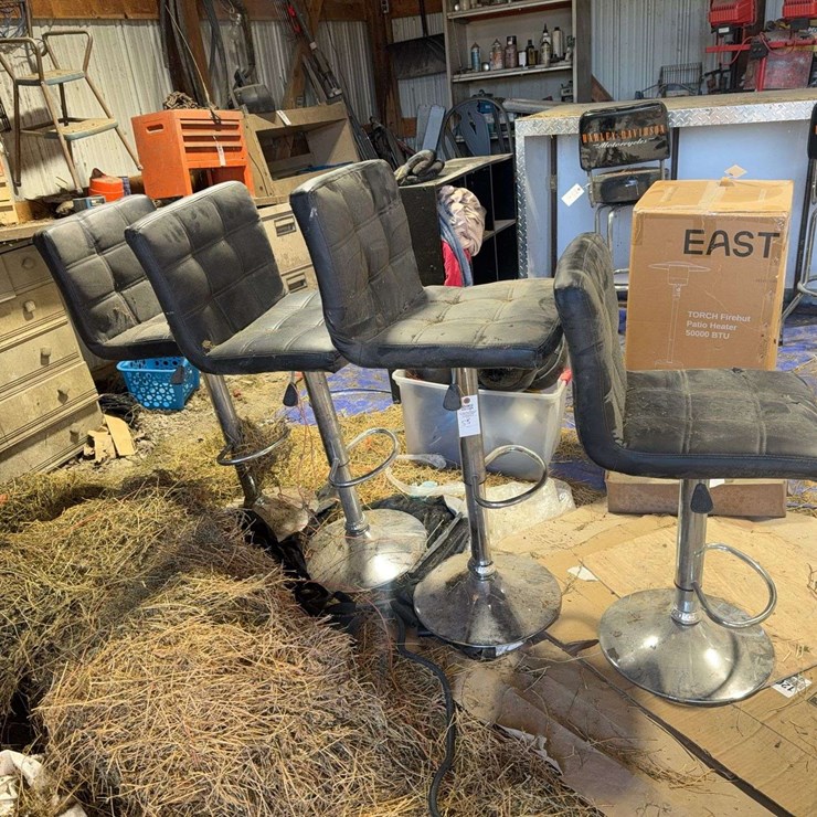 4 adjustable barstools