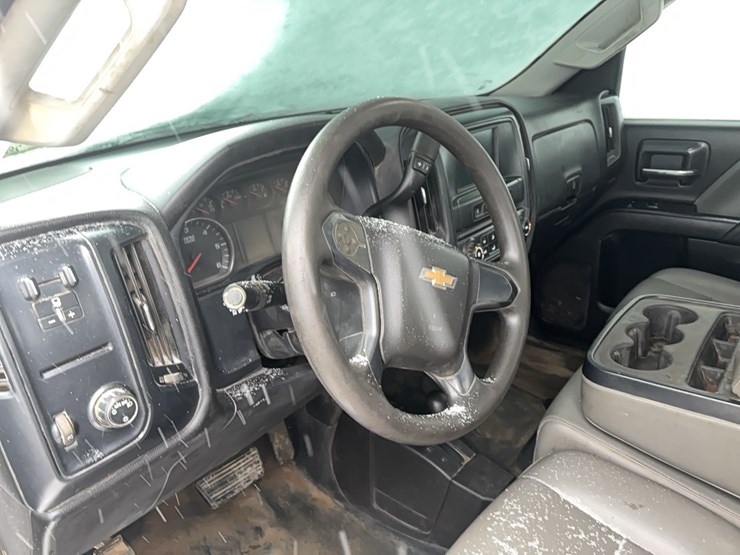 2016-chevrolet-2500hd-image-17