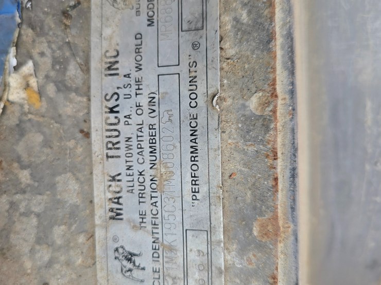 1996-mack-mr688s-image-46