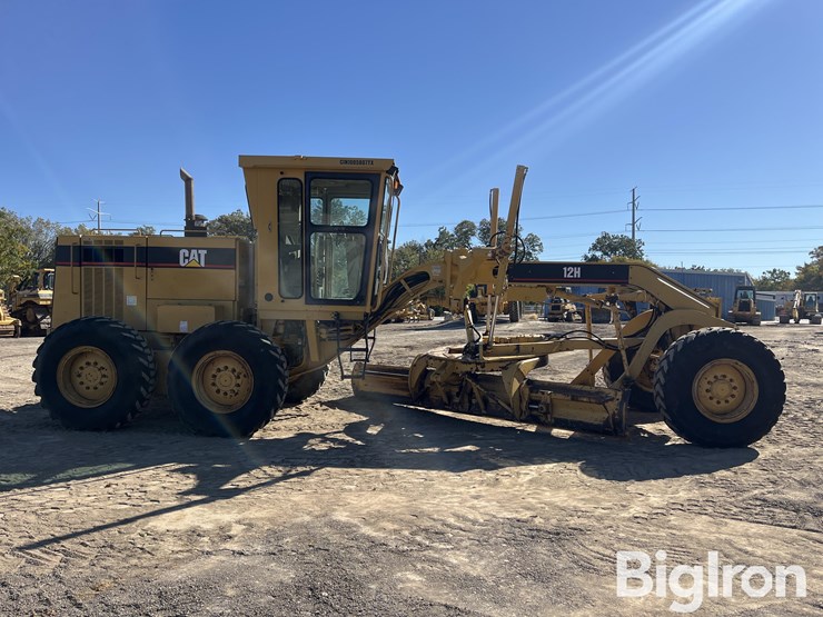 1995-caterpillar-12h-image-4