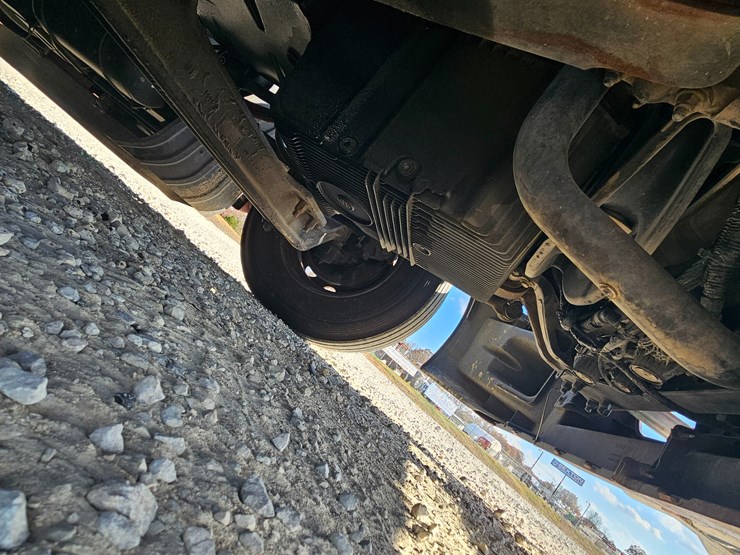 2021-kenworth-t680-image-109