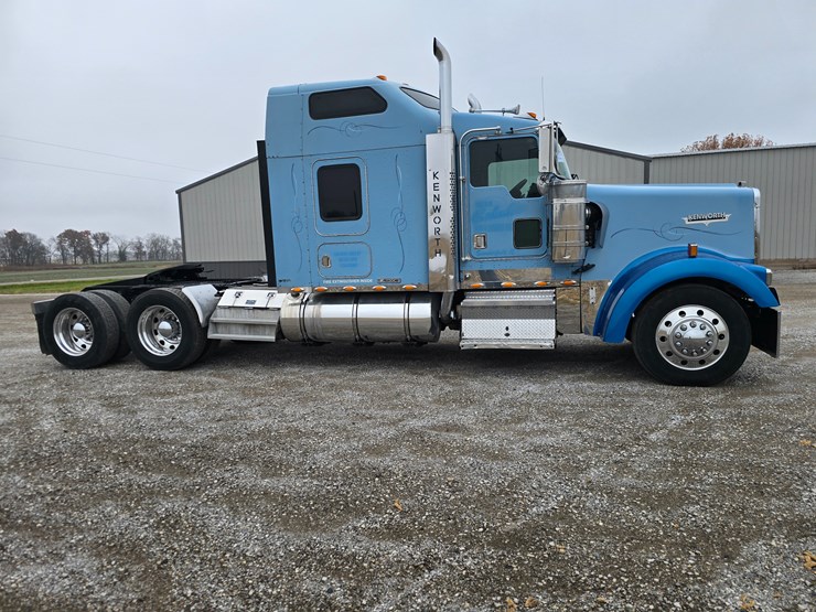 1999-kenworth-w900l-image-39