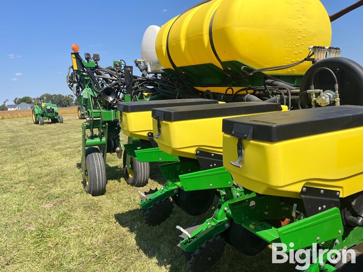 2011-john-deere-1770-image-20