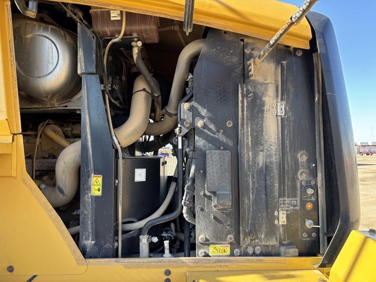 2019-caterpillar-930m-image-44