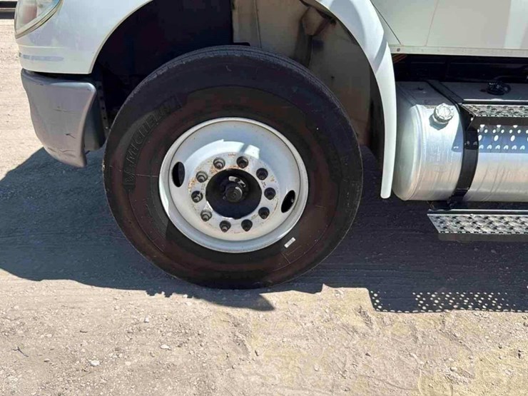 international-durastar-4300-image-7