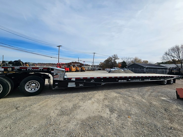 2025-landoll-440-image-4