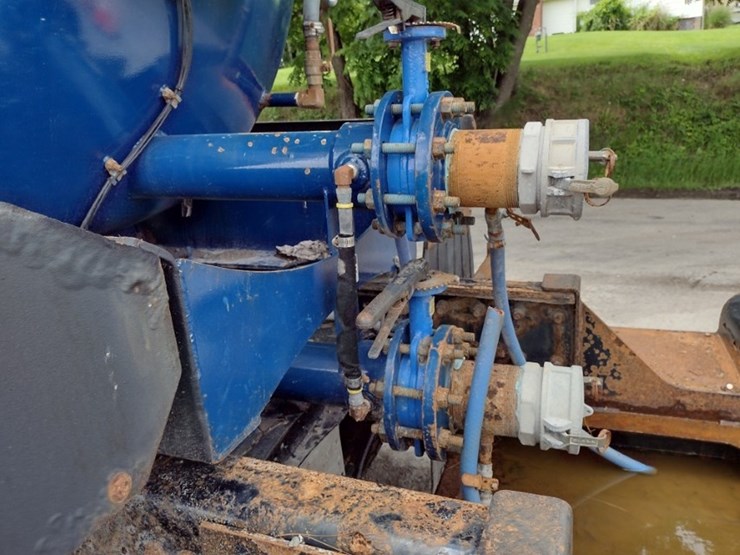 freightliner-122sd-image-39