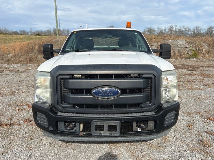 ford-f250-xl-image-2