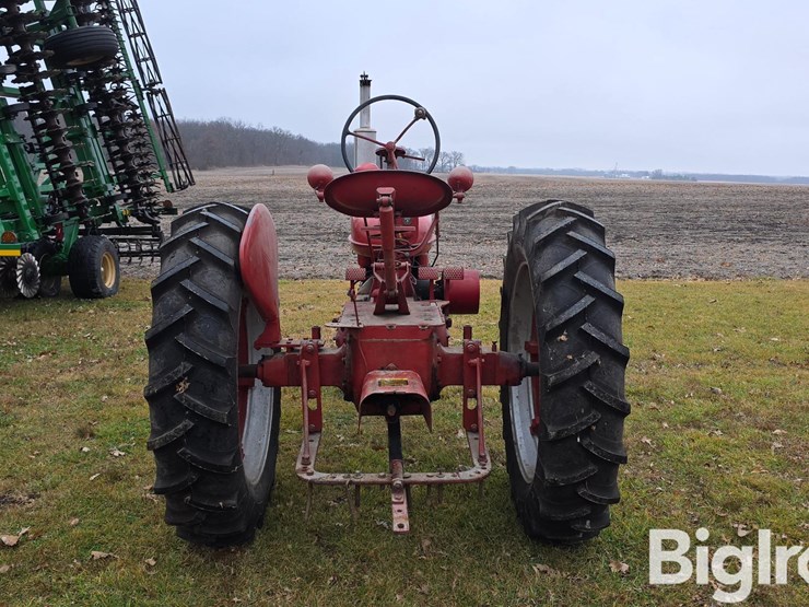 1945-farmall-h-2wd-tractor-image-6