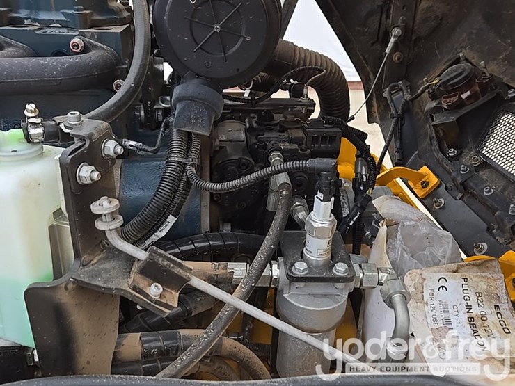 2023-jcb-ct260-120-image-36