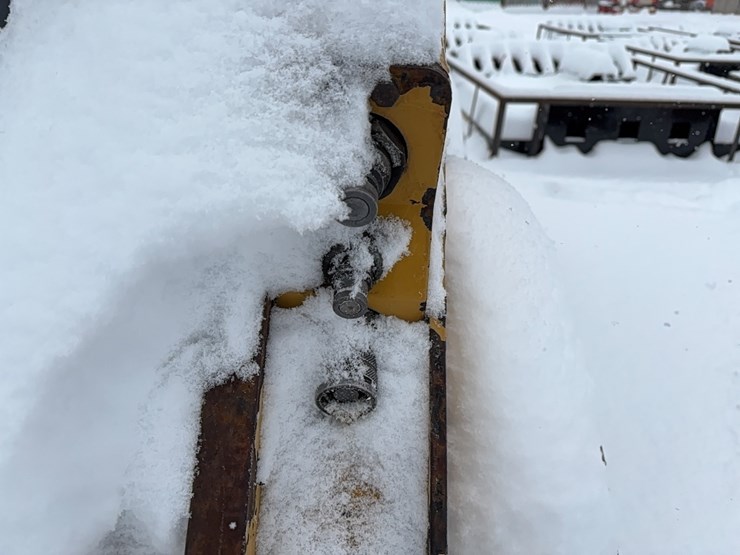 2015-caterpillar-246d-image-9