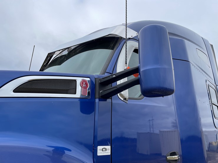 kenworth-t680-image-23