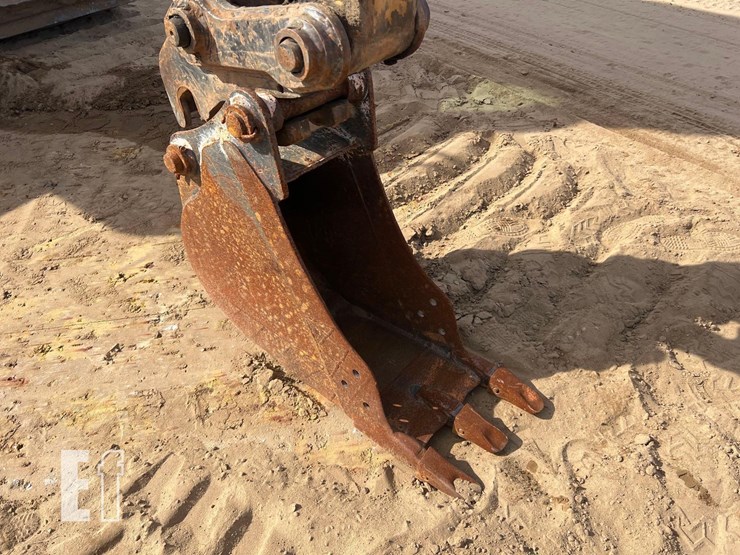 caterpillar-305e2-cr-image-17