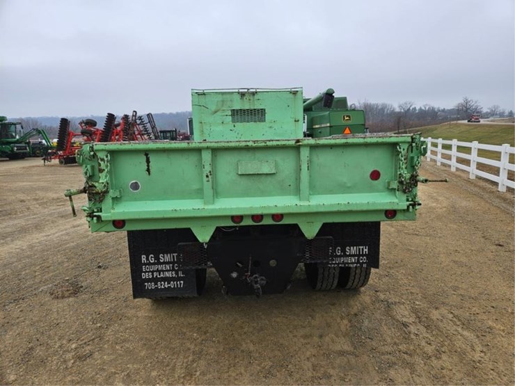 international-4900-image-4