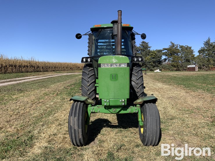 john-deere-4055-image-2