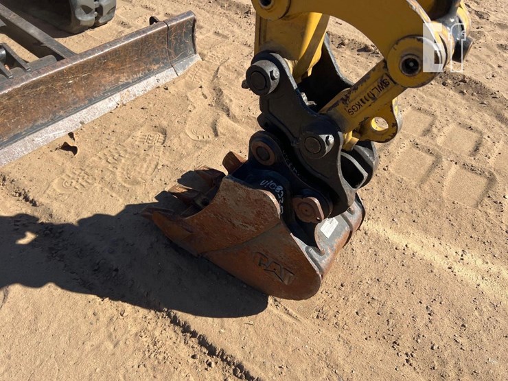 2022-caterpillar-301.5-image-16