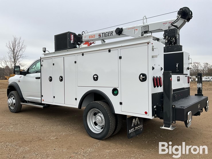 2024-ram-5500-heavy-duty-4x4-service-truck-w/tiger-crane-image-7