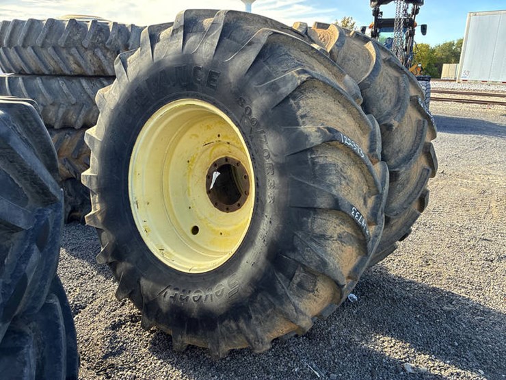 #122373-•-2---alliance-800/70r38-tires-on-jd-rims-image-7