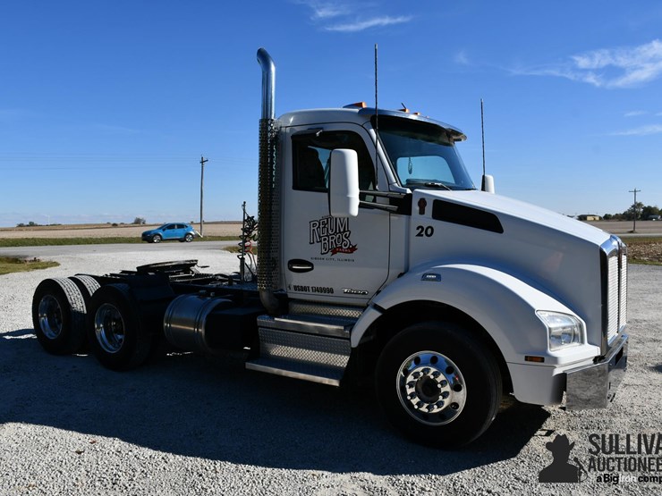 2020-kenworth-t880-image-3