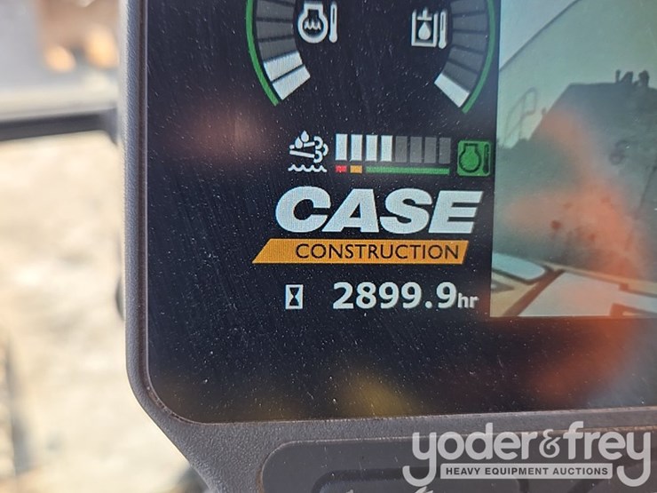 2021-case-cx210-lc-image-211