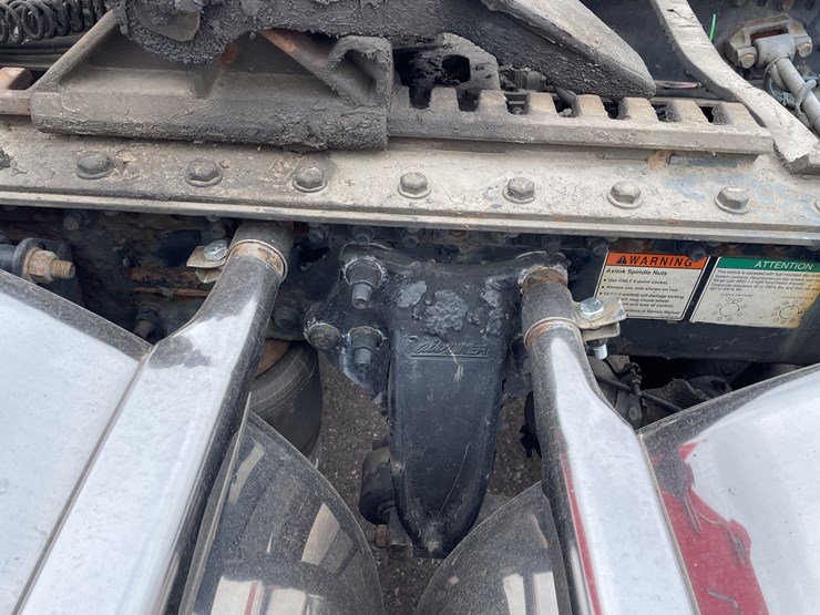 #1043-•-2009-freightliner-semi-(wi-title-in-delay)-image-11