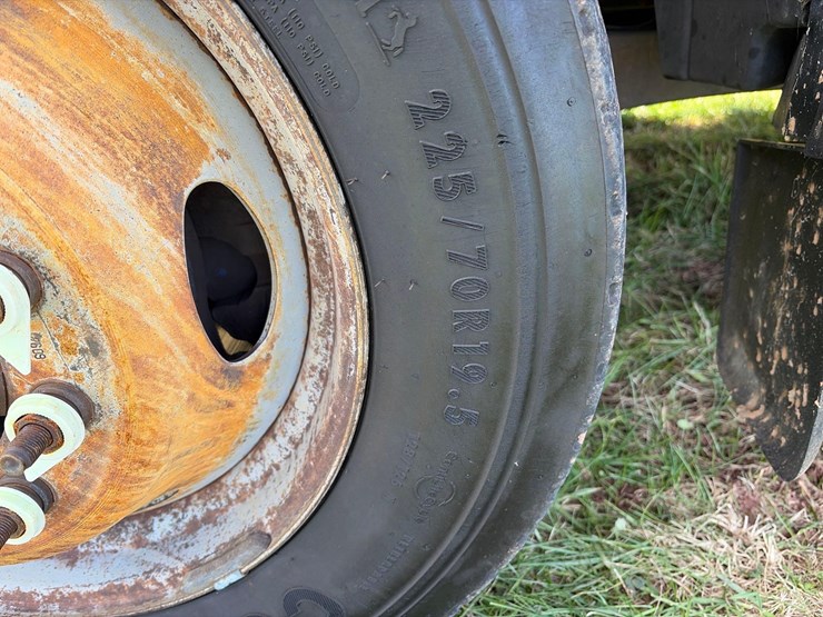 ford-f450-xl-image-6