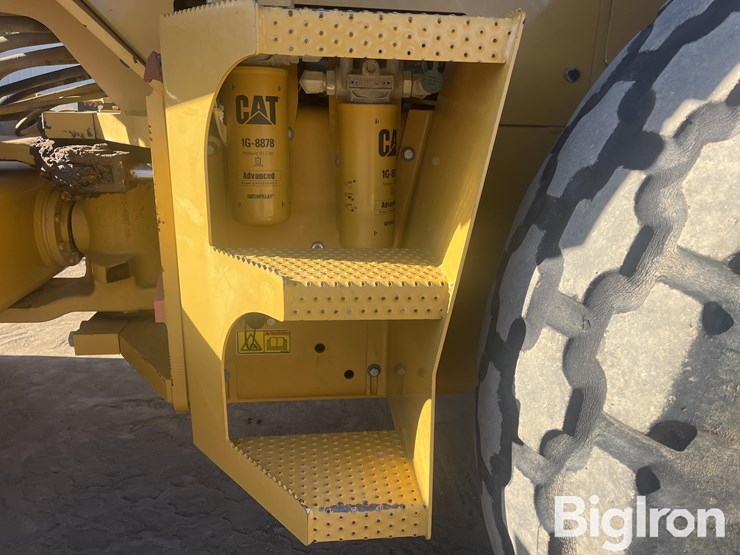 caterpillar-cs56-image-13